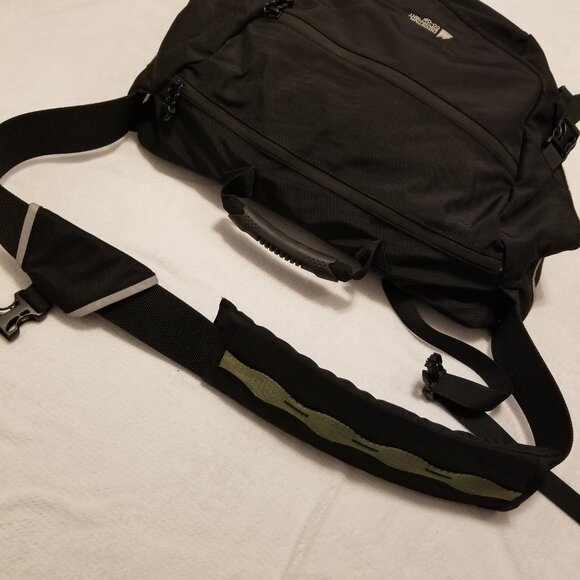 MEC Black Messenger Bag Cross Body Gorpcore Side Bag Laptop Large 17" w/ Pockets - Picture 5 of 14